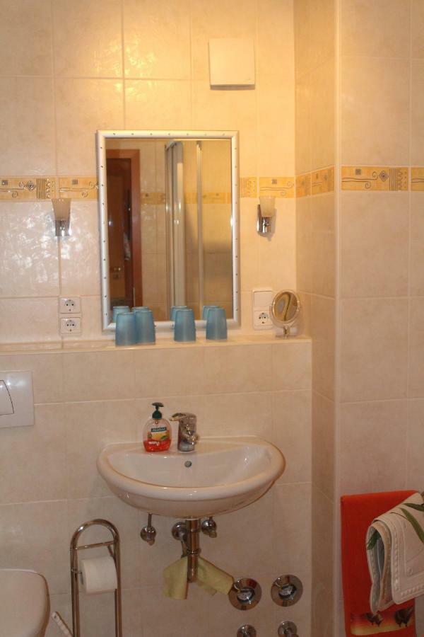 Faehrhaus Ferienwohnung ザールブルク エクステリア 写真